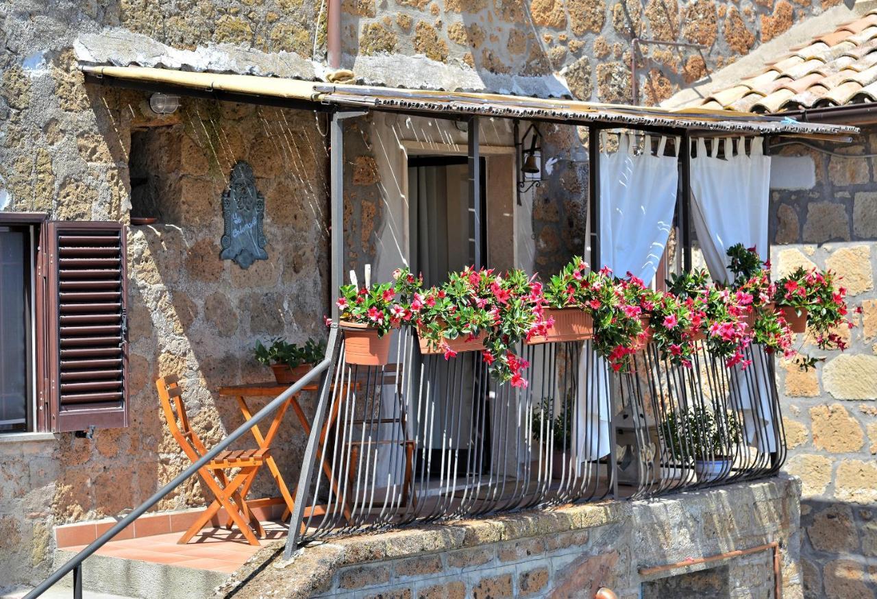 Le Calanque La Terrazza Su Civita Lubriano Exteriér fotografie