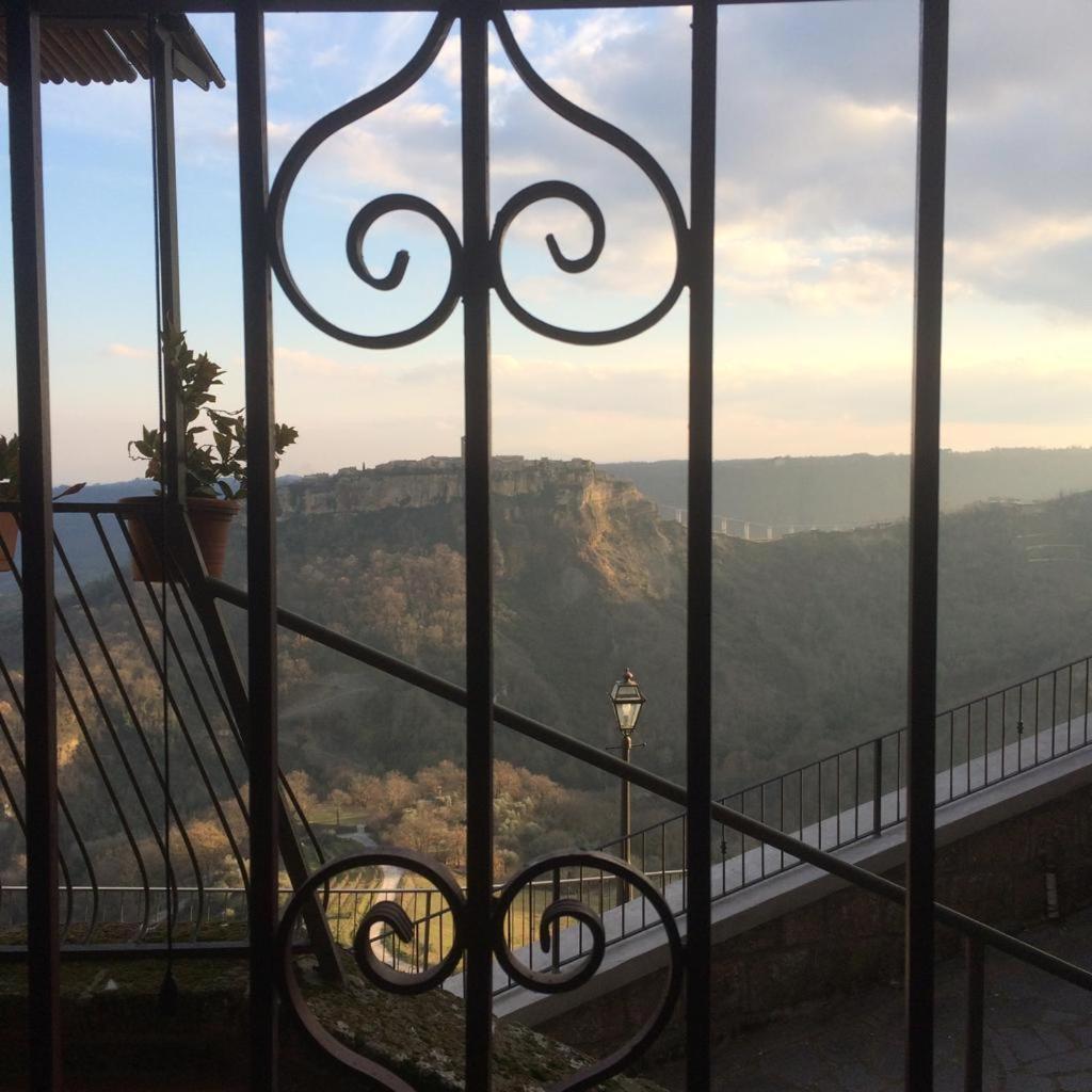 Le Calanque La Terrazza Su Civita Lubriano Pokoj fotografie