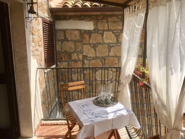 Le Calanque La Terrazza Su Civita Lubriano Exteriér fotografie