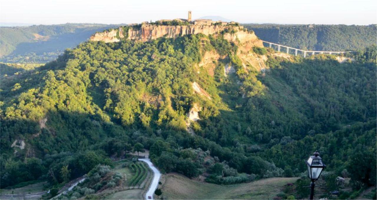 Le Calanque La Terrazza Su Civita Lubriano Exteriér fotografie